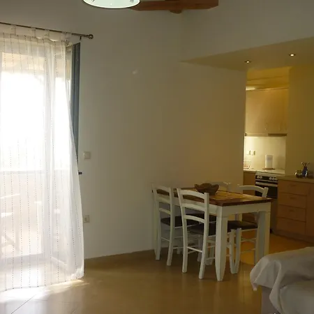 Riza Apartments Kardhamili Exterior foto