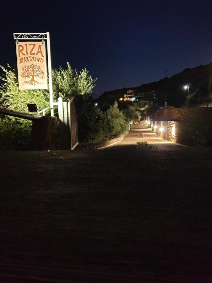 Riza * Kardhamili